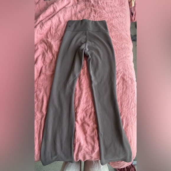 Lululemon Brushed Softstream Ribbed Zip Flared Pants Size 4 - Picture 5 of 5